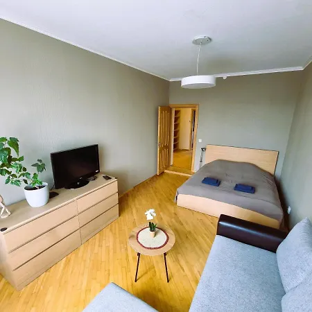 Js Apartamentai Su Savarankisku Isiregistravimu 克莱佩达