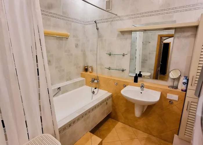 Butas Js Apartamentai Su Savarankisku Isiregistravimu